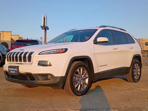 Used 2018 Jeep Cherokee Limited AWD/4WD image 69