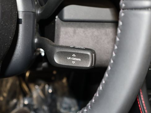 Used 2025 Porsche 718 Boxster Spyder RS image 37