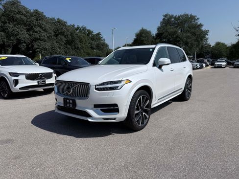 Certified 2024 Volvo XC90 B6 Plus AWD/4WD image 2