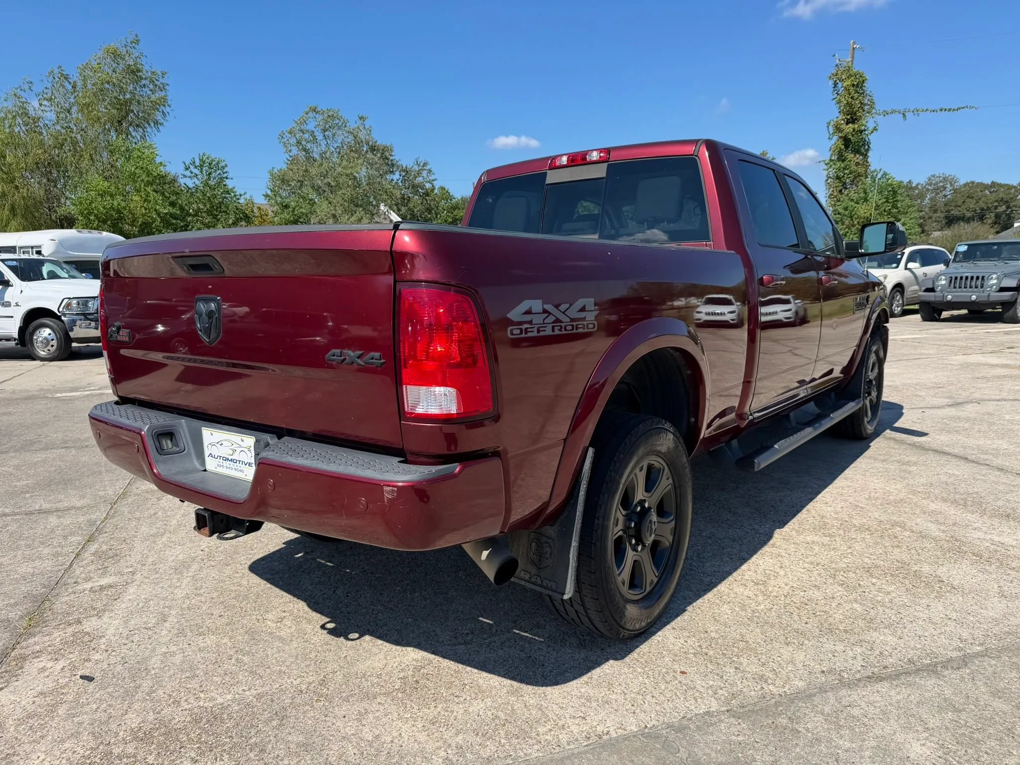 Used 2017 RAM 2500 Big Horn w/ Sport Appearance Group AWD/4WD image 6