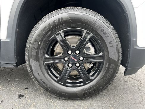 Used 2023 GMC Acadia AT4 AWD/4WD image 11