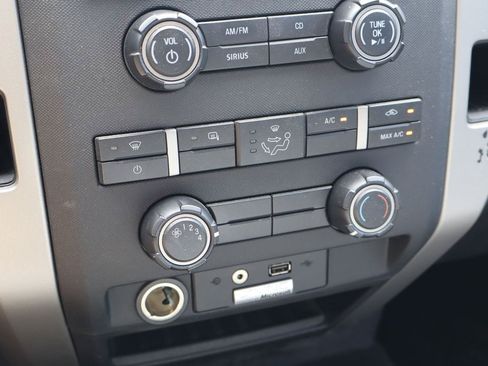 Used 2012 Ford F150 XLT w/ XLT Chrome Pkg RWD image 7