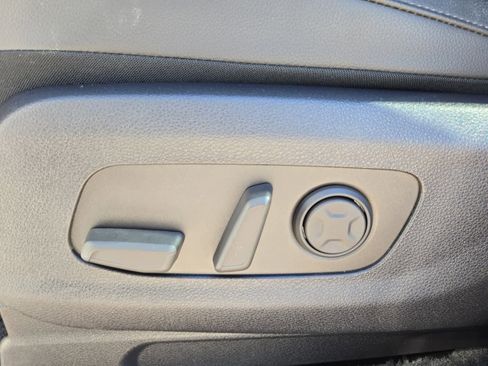 Certified 2026 Kia Carnival SX Prestige image 16