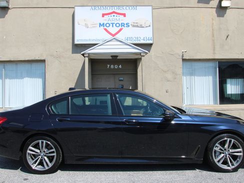 Used 2016 BMW 750i xDrive AWD/4WD image 4