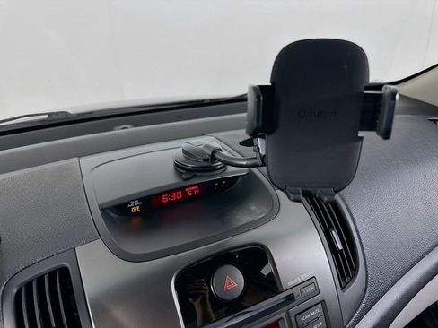 Used 2013 Kia Forte EX image 22