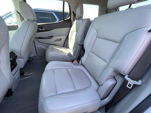 Used 2019 GMC Acadia SLT w/ LPO, Floor Liner Package FWD image 26
