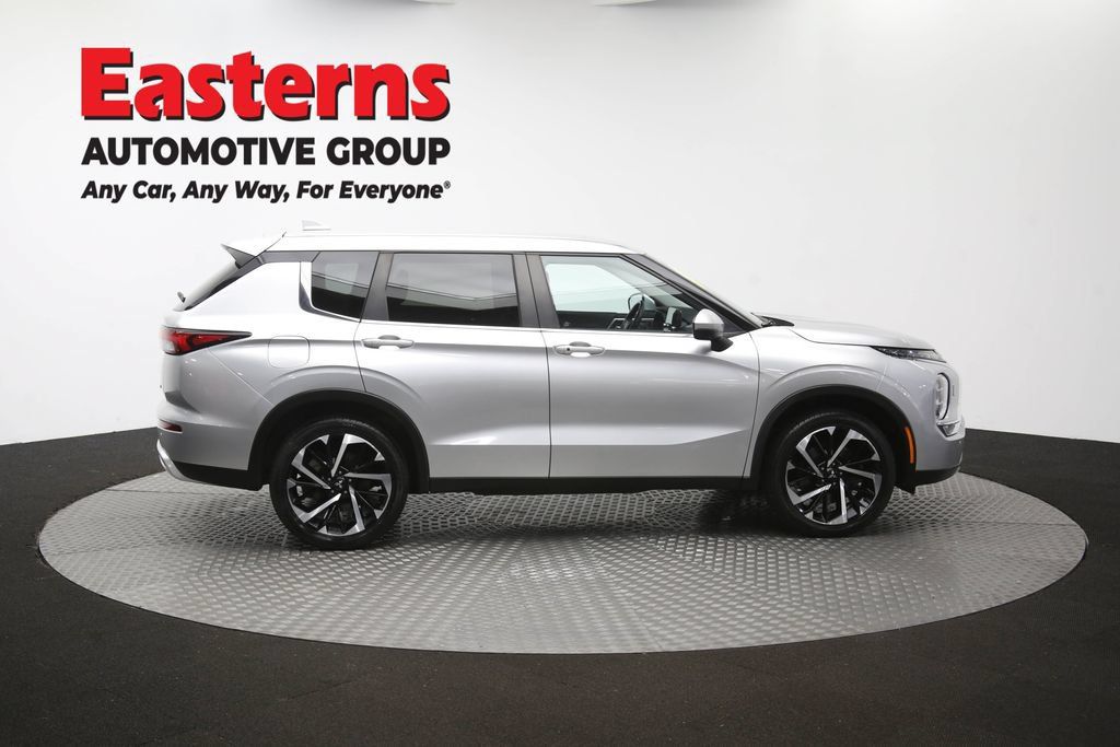 Used 2024 Mitsubishi Outlander SE AWD/4WD image 44