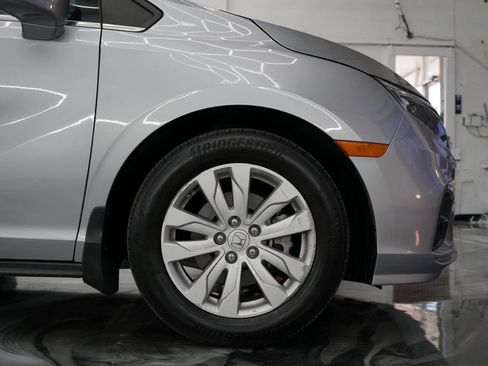 Used 2019 Honda Odyssey LX image 6