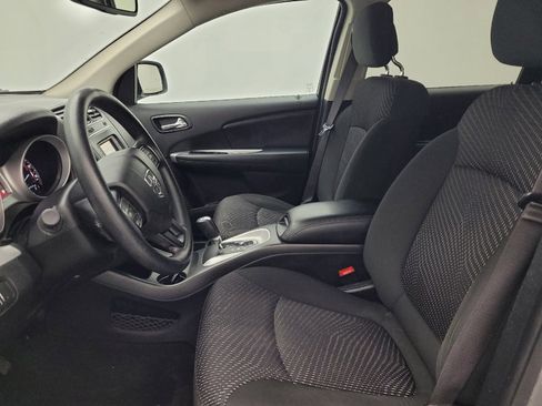 Used 2020 Dodge Journey SE w/ Blacktop Package image 17