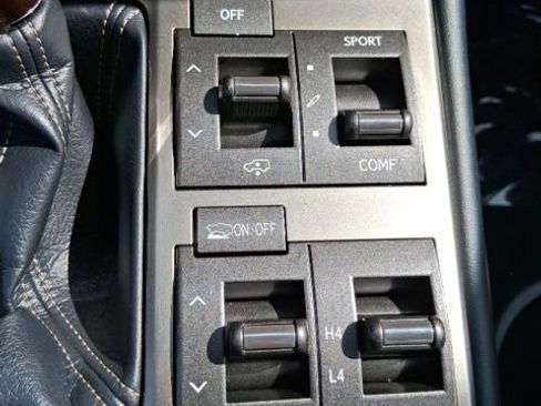 Used 2019 Lexus GX 460 Luxury image 25