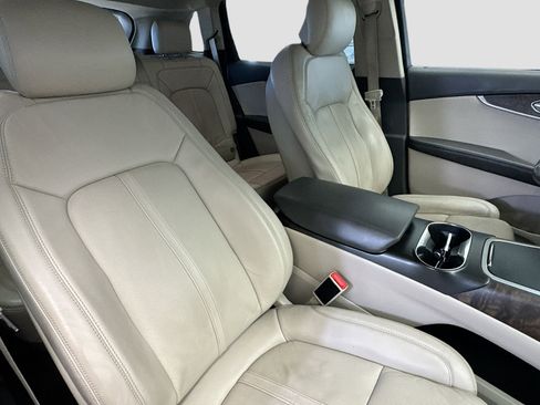 Used 2016 Lincoln MKX Reserve image 15