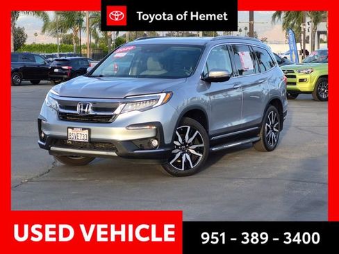 Used 2020 Honda Pilot Touring image 1