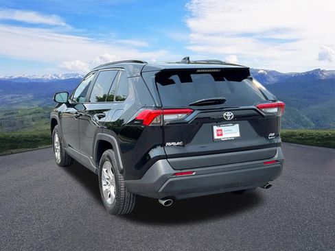 Used 2025 Toyota RAV4 XLE AWD/4WD image 3