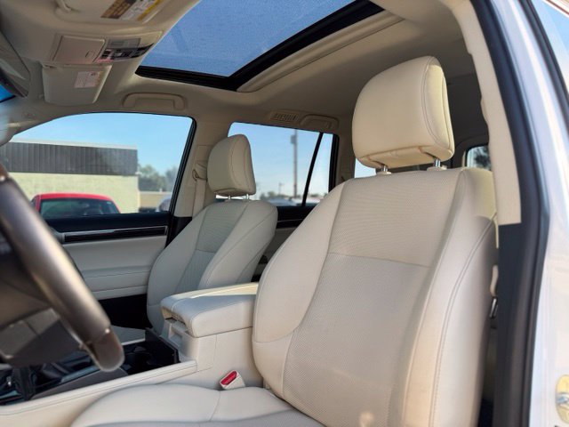 Certified 2023 Lexus GX 460 Premium w/ Accessory Package AWD/4WD image 17
