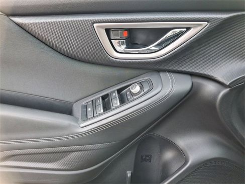 Used 2019 Subaru Forester Premium image 13