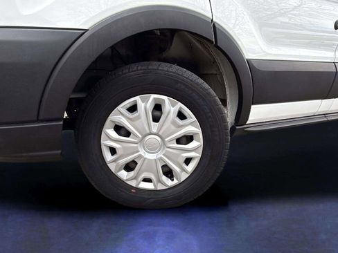 Used 2019 Ford Transit 250 image 17