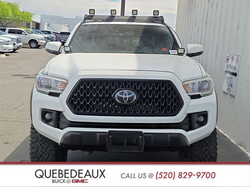 Used 2019 Toyota Tacoma TRD Off-Road AWD/4WD image 2
