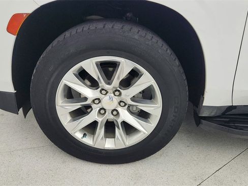 Used 2022 Chevrolet Suburban Premier image 31