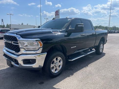 Used 2024 RAM 2500 Big Horn AWD/4WD image 3