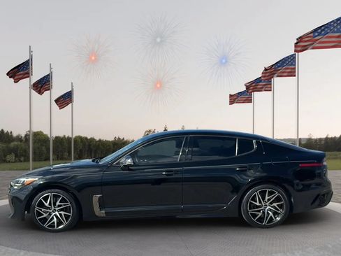 Used 2022 Kia Stinger GT-Line RWD image 3