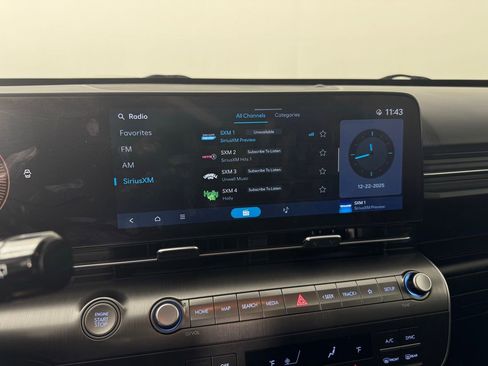 Used 2025 Hyundai Kona SEL image 15