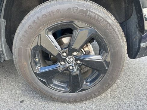 Used 2020 Toyota RAV4 XSE image 10