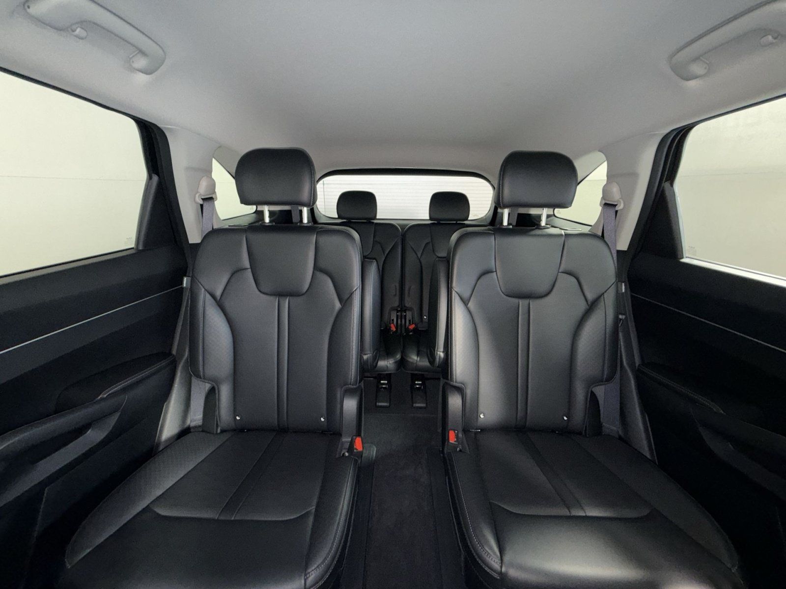 Used 2025 Kia Sorento X-Line EX AWD/4WD image 23
