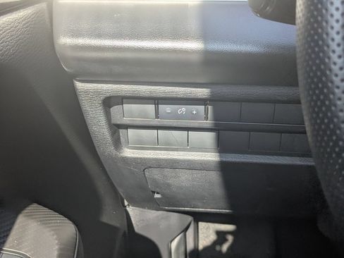 Used 2025 Mitsubishi Outlander SE AWD/4WD image 16