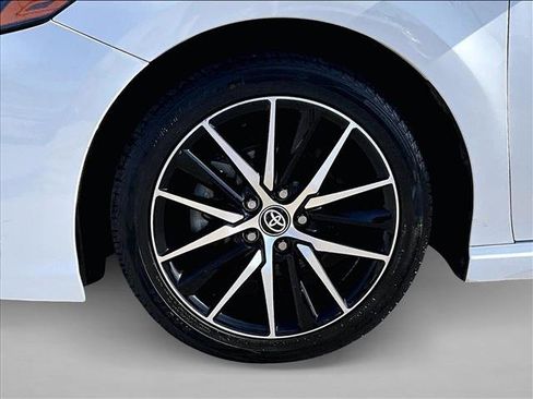 Used 2023 Toyota Camry SE FWD image 10