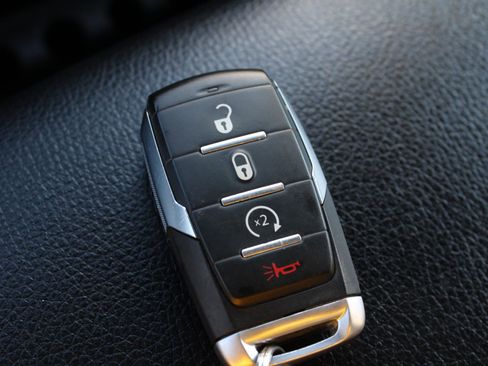 Used 2021 RAM 1500 Big Horn image 13