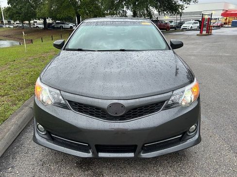 Used 2014 Toyota Camry SE image 8