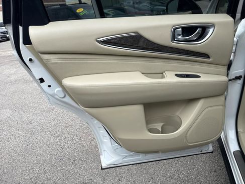 Used 2013 INFINITI JX35 AWD w/ Premium Pkg image 17