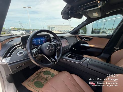 Used 2024 Mercedes-Benz E 350 4MATIC Sedan image 7