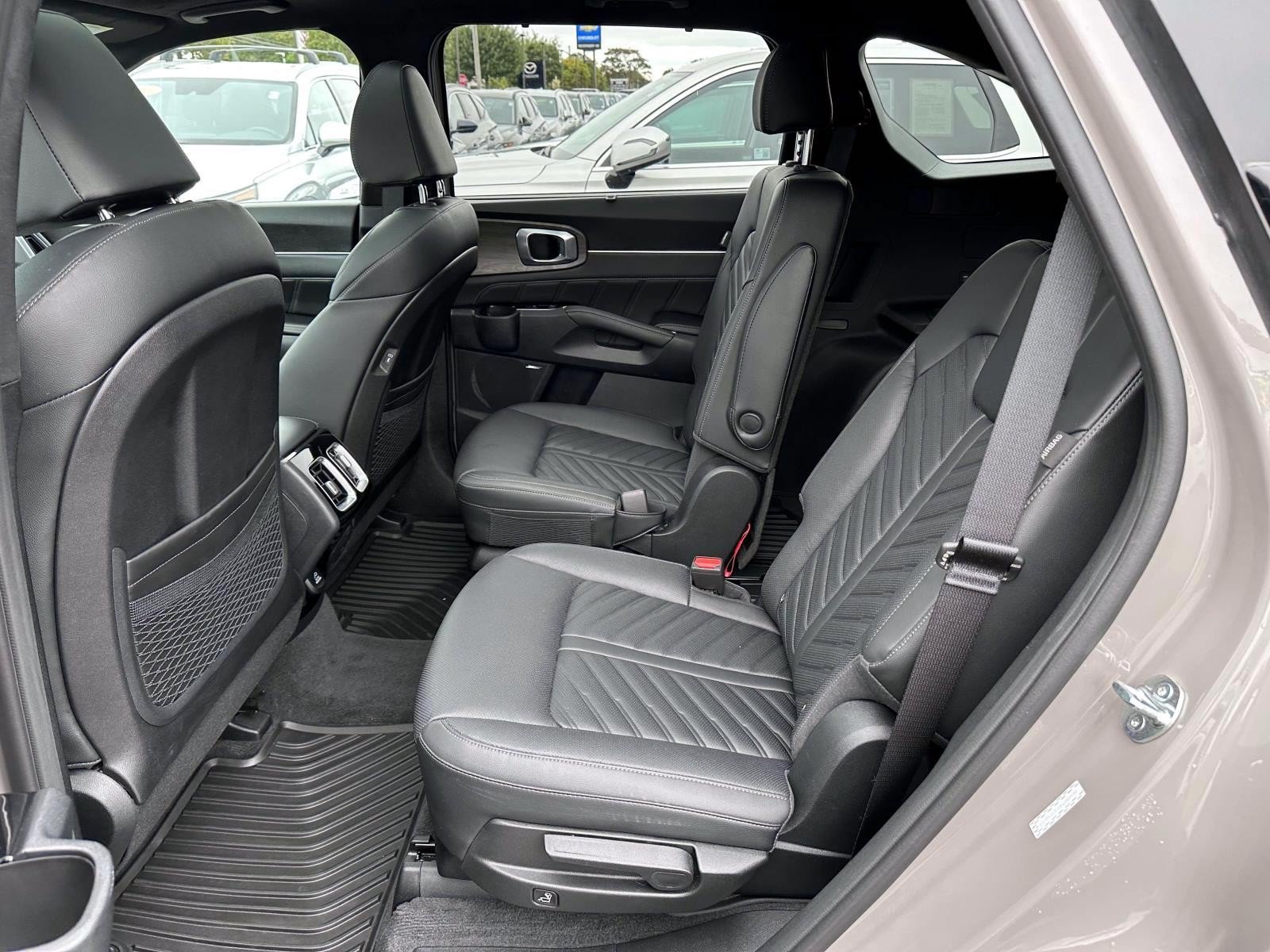 Used 2024 Kia Sorento SX Prestige AWD/4WD image 14