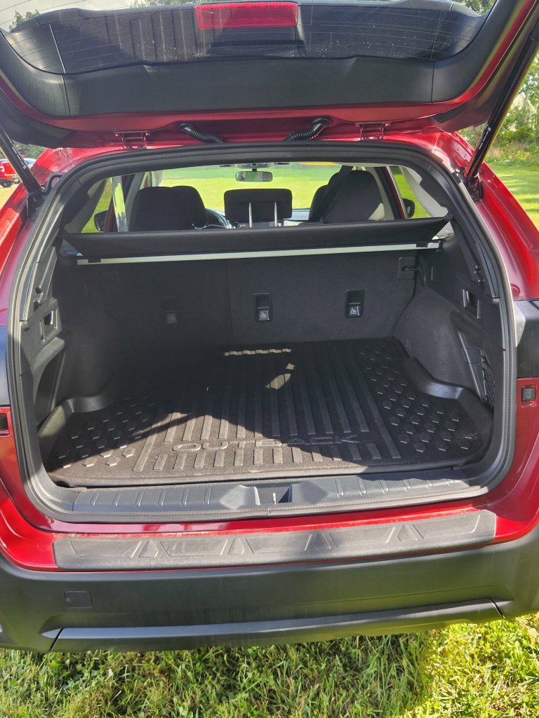 Used 2024 Subaru Outback Premium AWD/4WD image 13