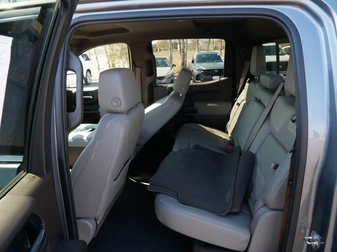 Used 2019 GMC Sierra 1500 SLT w/ SLT Premium Package AWD/4WD image 12