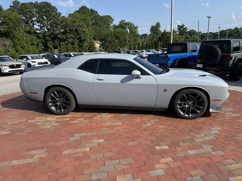 Used 2021 Dodge Challenger R/T Scat Pack RWD image 16