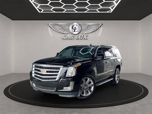 Used 2020 Cadillac Escalade Luxury image 2