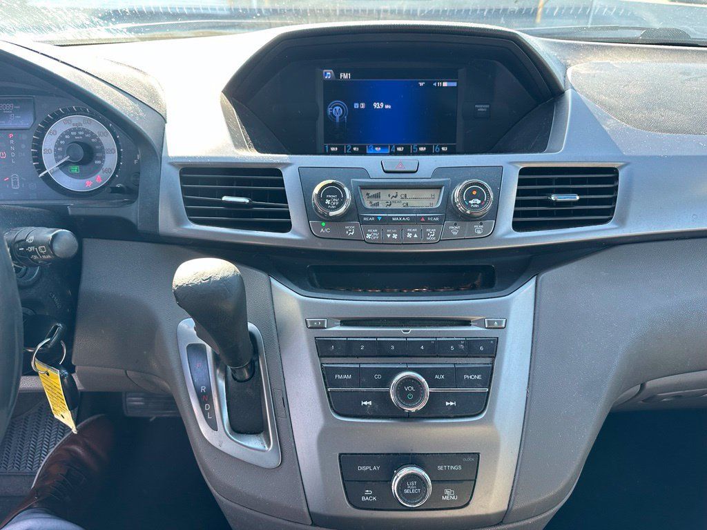 Used 2014 Honda Odyssey LX image 10
