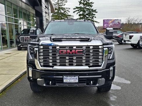 Used 2024 GMC Sierra 3500 Denali w/ Denali Reserve Package image 8