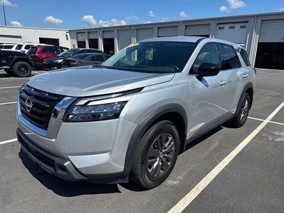 Used 2024 Nissan Pathfinder S