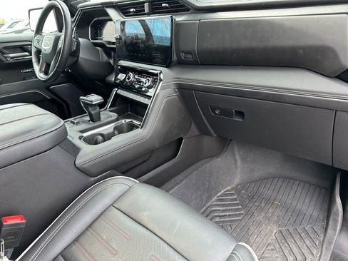 Used 2023 GMC Sierra 1500 AT4X image 10