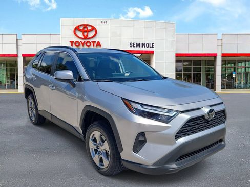 Used 2023 Toyota RAV4 XLE w/ Convenience Package FWD image 3