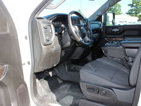 Used 2022 Chevrolet Silverado 3500 LT w/ Convenience Package AWD/4WD image 8