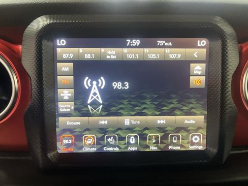 Used 2023 Jeep Wrangler Unlimited Rubicon w/ Cold Weather Group AWD/4WD image 34