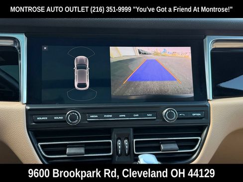Used 2020 Porsche Macan AWD/4WD image 42