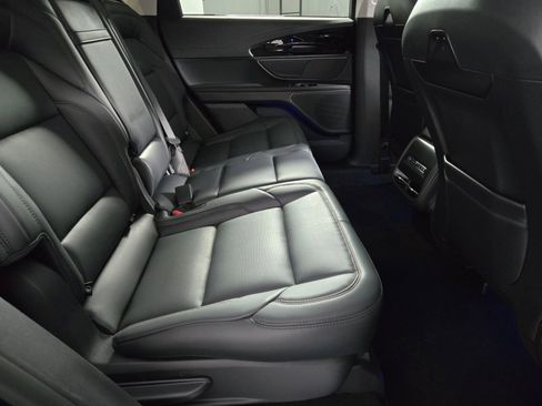 New 2026 Lincoln Nautilus Premier AWD/4WD image 18