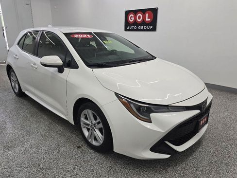 Used 2021 Toyota Corolla SE FWD image 1