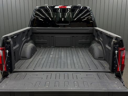 Used 2024 Ford F150 Lariat AWD/4WD image 17