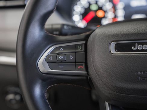 Used 2022 Jeep Compass Limited image 36